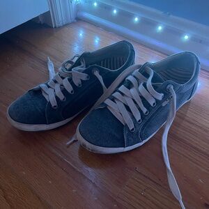 Taos Footwear Blue and White Sneakers
